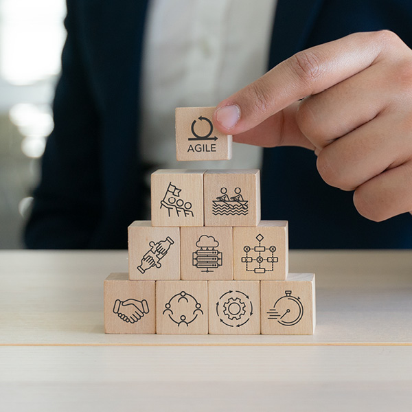 In einem Coaching lernen Führungskräfte, besser zu kommunizieren. Das kommt dem ganzen Unternehmen zugute.